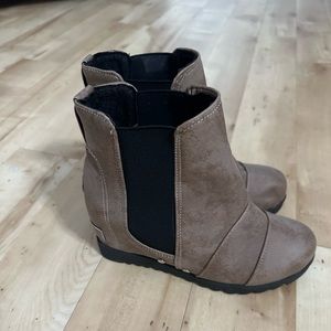 Brown Boots size 36 Brand new!!